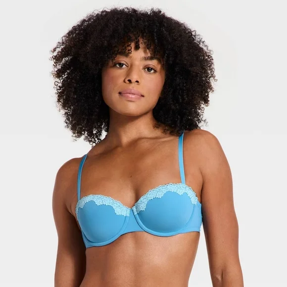 Elegant Black and Blue Lace Trim Bras - Picture 5 of 8